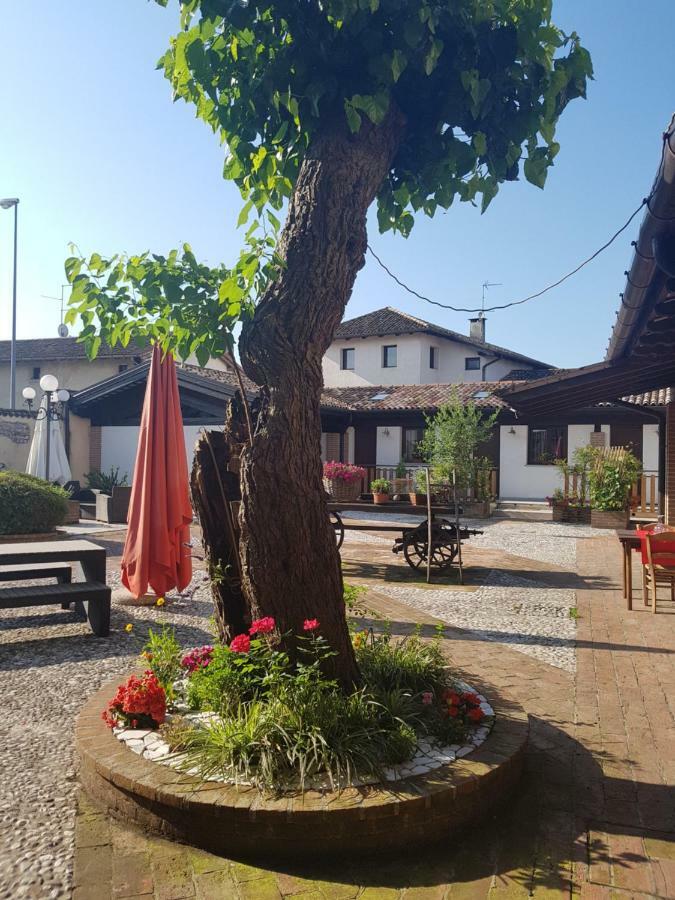 Hotel Al Fienile Orzano Exterior foto